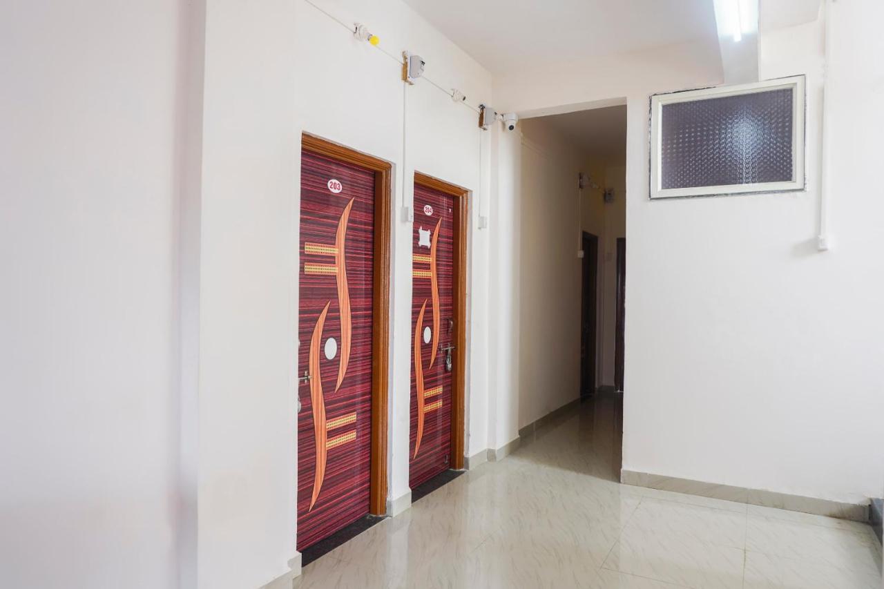 Spot On 65025 Hotel Savai Restaurant And Lodge Sasvad Exterior photo